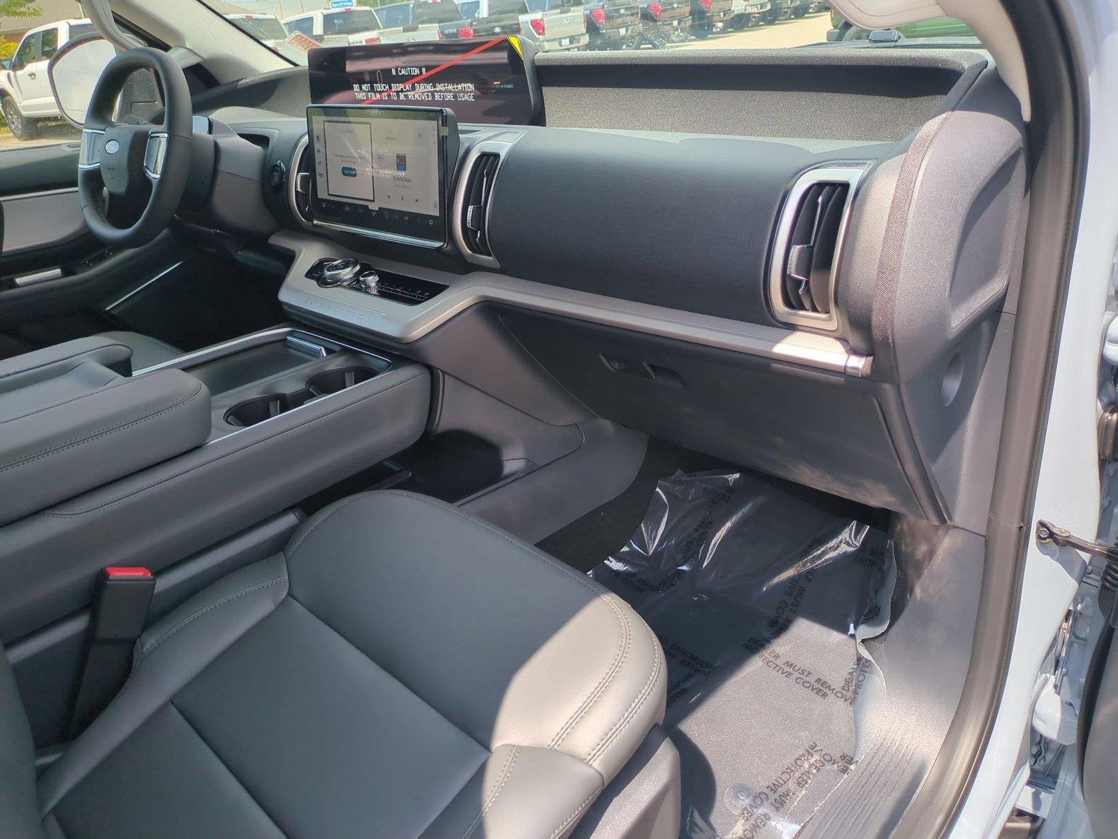New 2027 Glacier Gray Metallic Tri-Coat Ford Active image 40