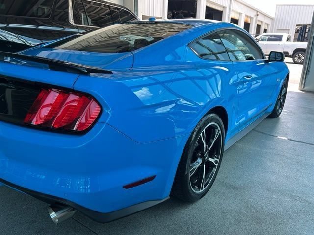 Used 2017 Blue Ford  image 9