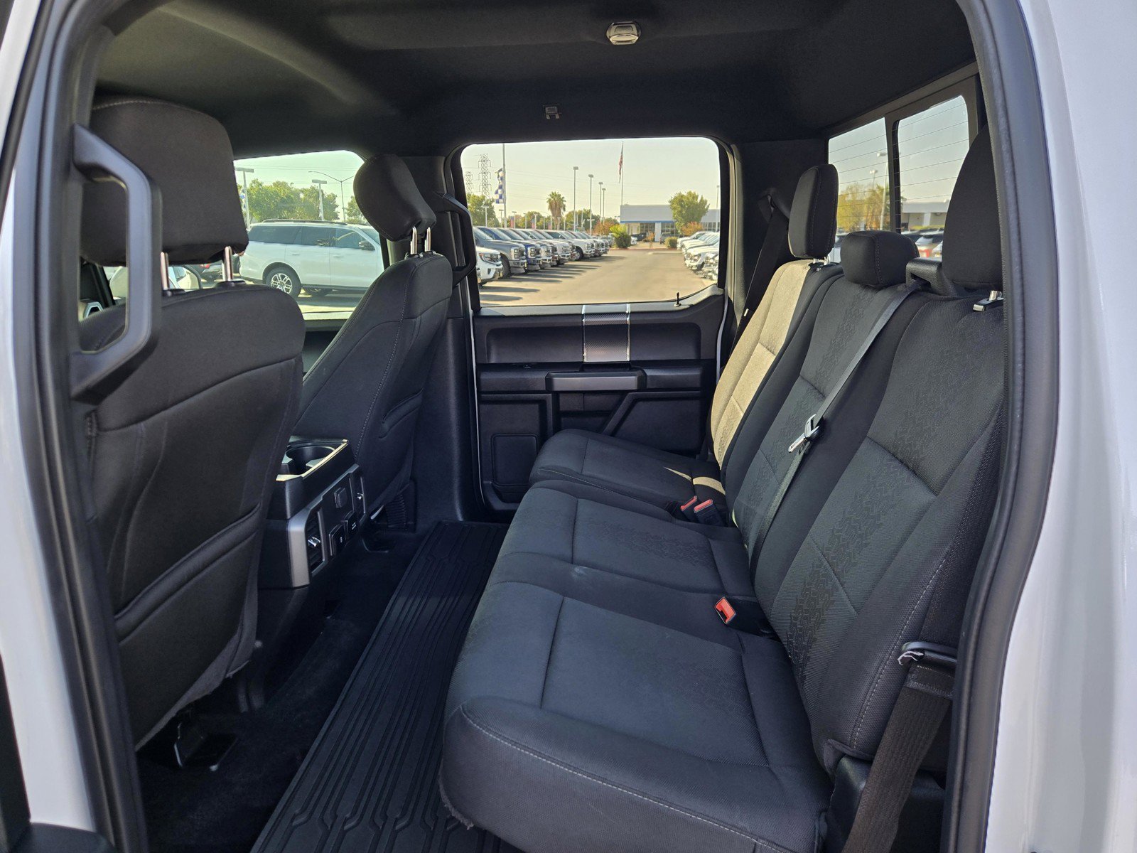 Used 2020 White Ford LARI image 10