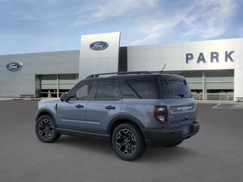 New 2026 Azure Gray Metallic Tri-Coat Ford Outer Banks® image 4