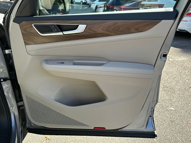 New 2026 Silver Volkswagen 2.0T SE w/Technology image 14