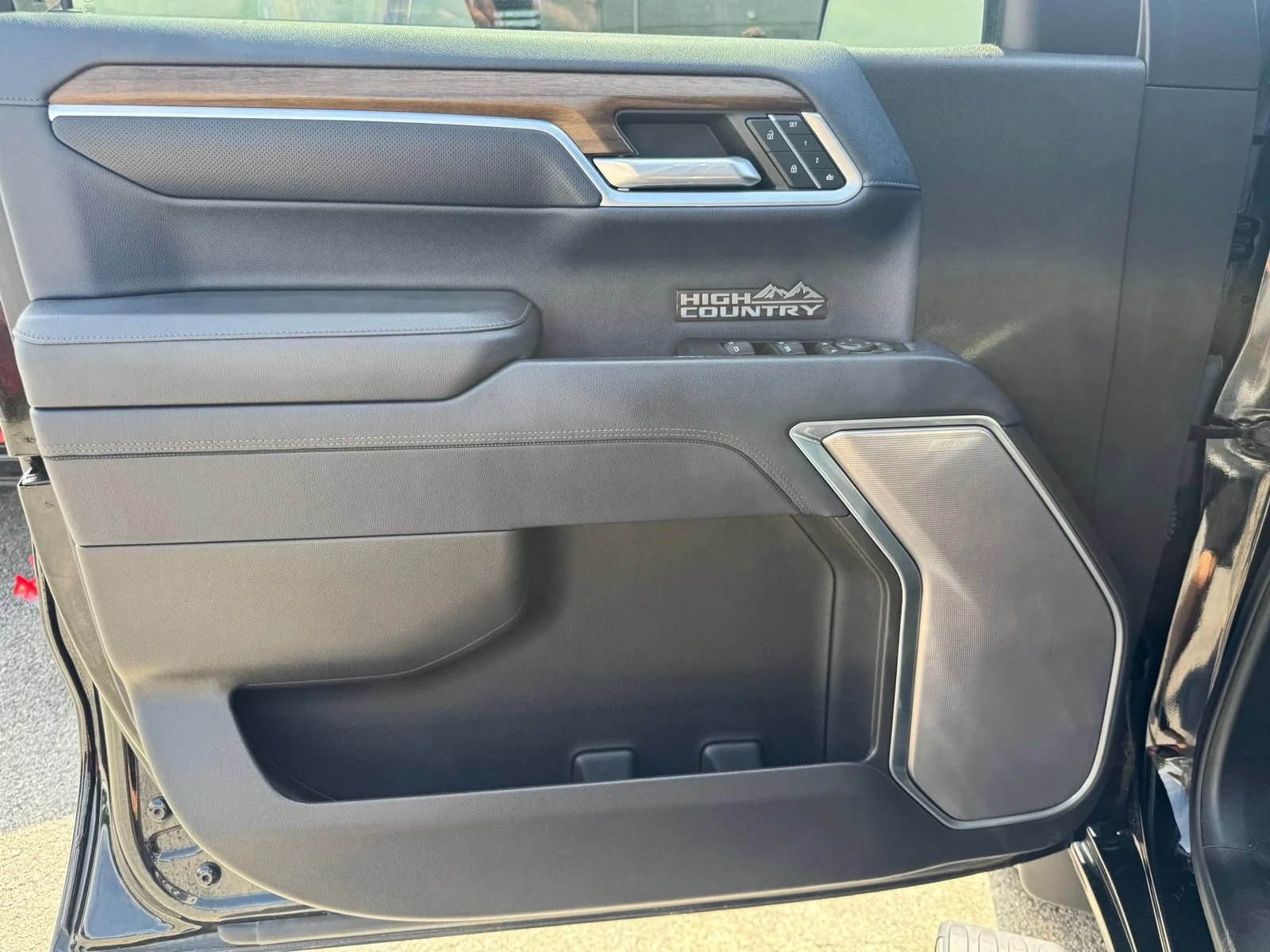 2022 Chevrolet Silverado 1500 High Country - Photo 14