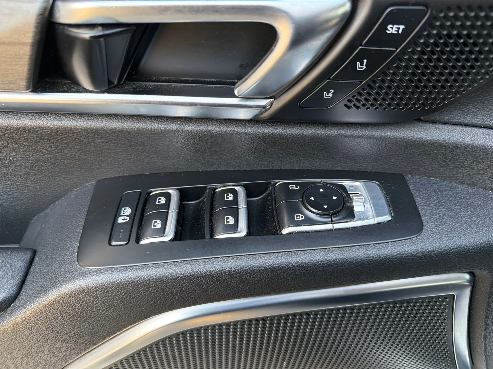 Used 2022 Gray Kia SX image 27