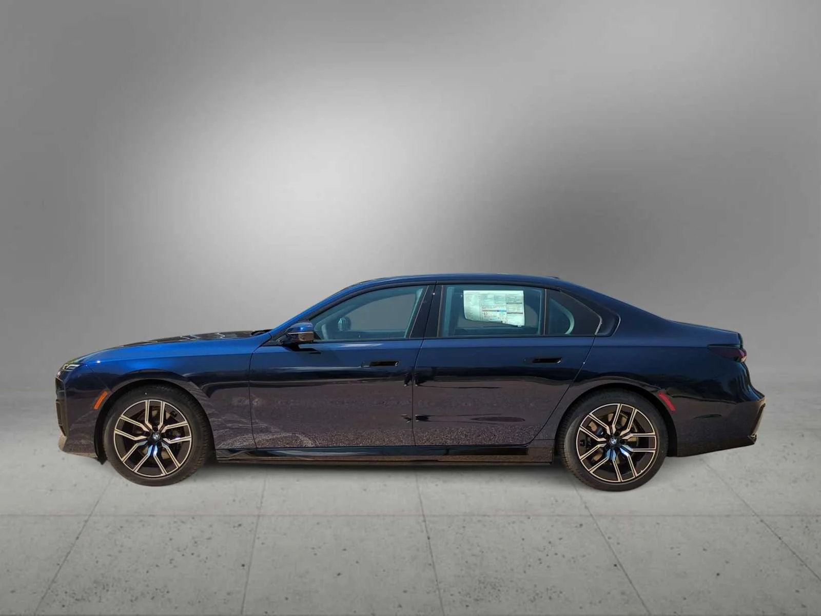 New 2026 Tanzanite Blue II Metallic BMW xDrive60 image 5