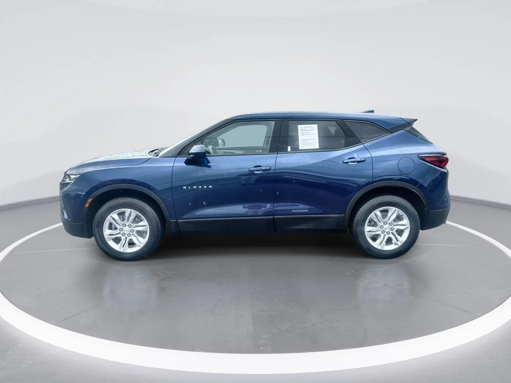 Used 2022 Blue Chevrolet LT image 5