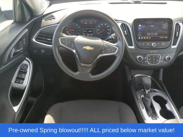 Used 2025 White Chevrolet LT image 38