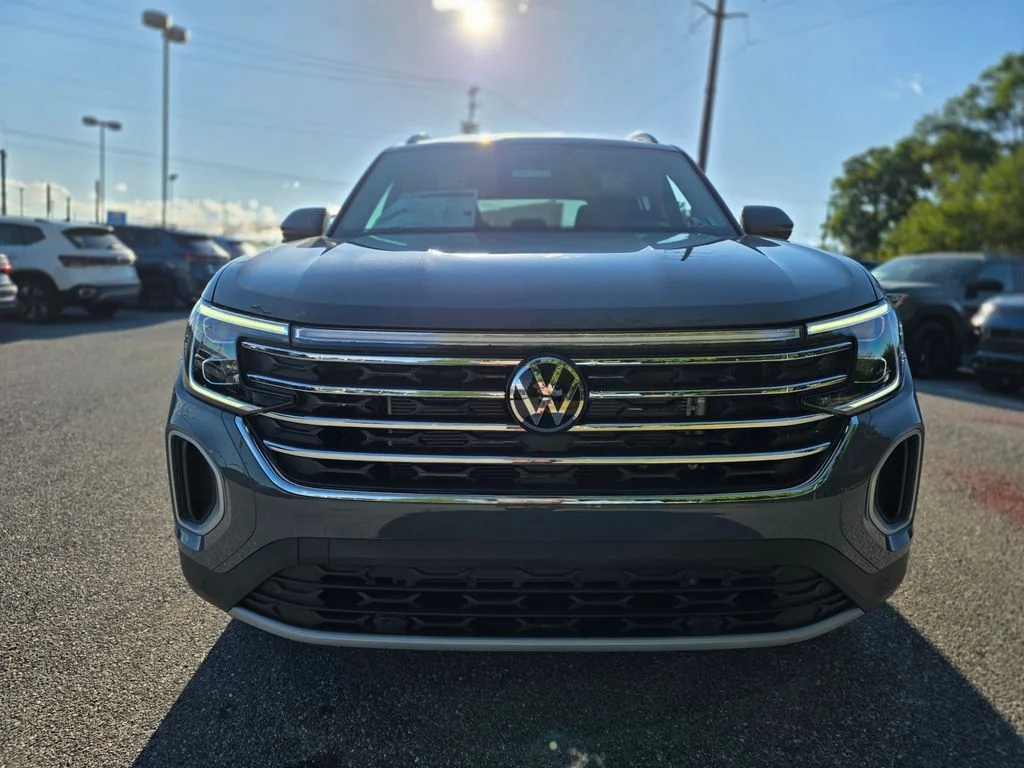 New 2026 Pure Gray Volkswagen 2.0T SE w/Technology image 4