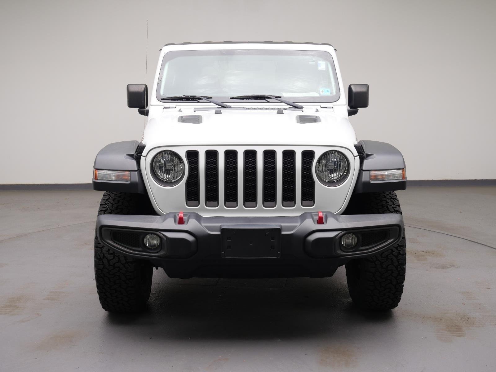 Used 2022 Bright White Clearcoat Jeep Rubicon image 11