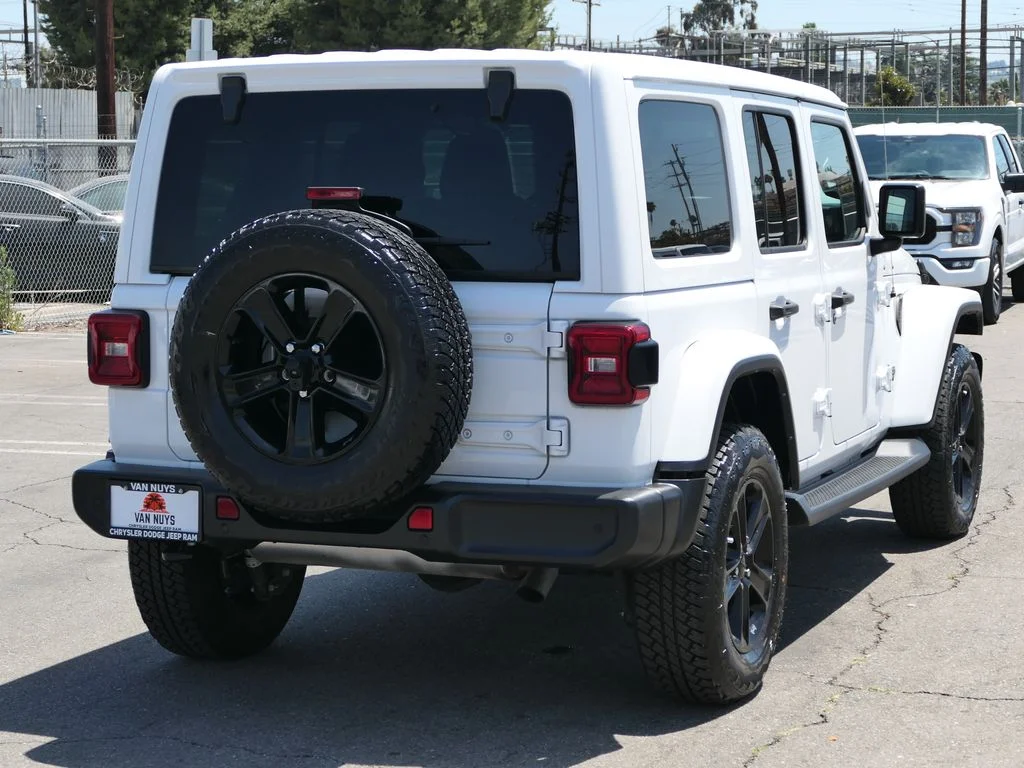 Used 2022 Bright White Clear Coat Jeep  image 3