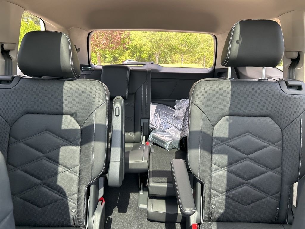 New 2026 Gray Volkswagen 2.0T SE w/Technology image 13
