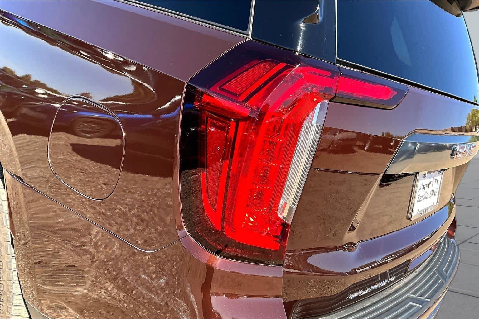 Used 2023 Redwood Metallic GMC AT4 image 26