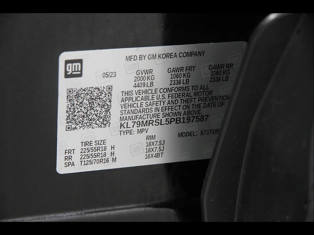 Certified Used 2023 MOSAIC BLACK METALLIC Chevrolet LT image 24
