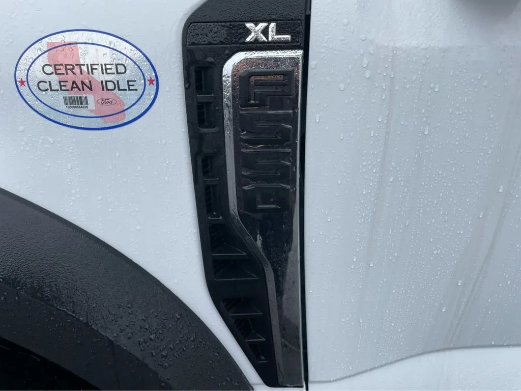 New 2025 Oxford White Ford F-550® XL image 10