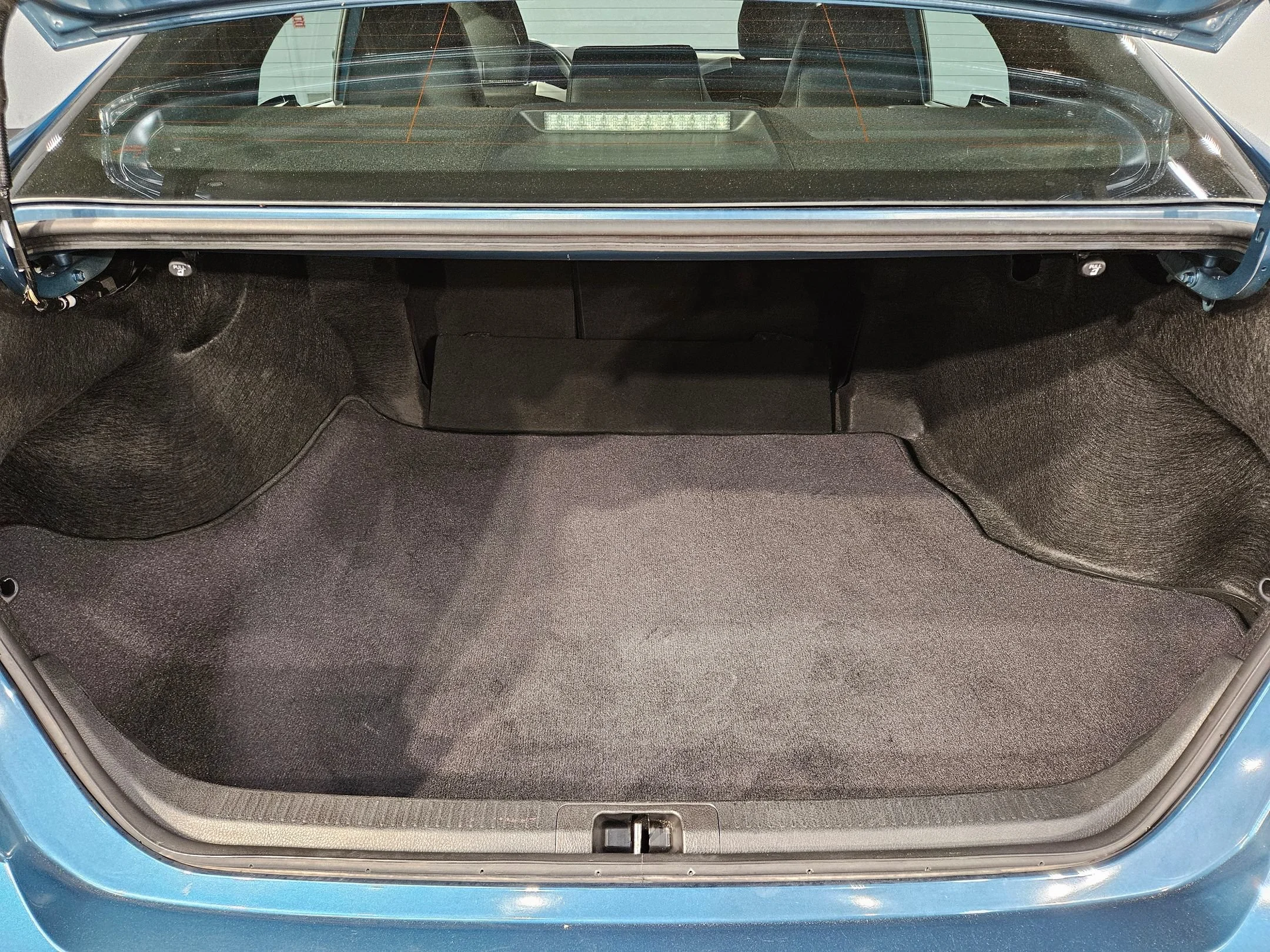 Used 2025 Ocean Gem Toyota SE image 18