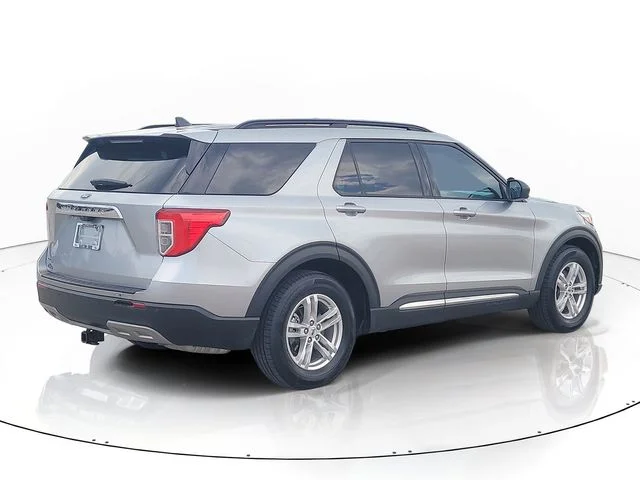 Used 2023 Silver Ford XLT image 5