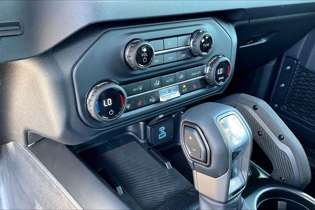 New 2025 Ford Bronco Badlands 4D Sport Utility