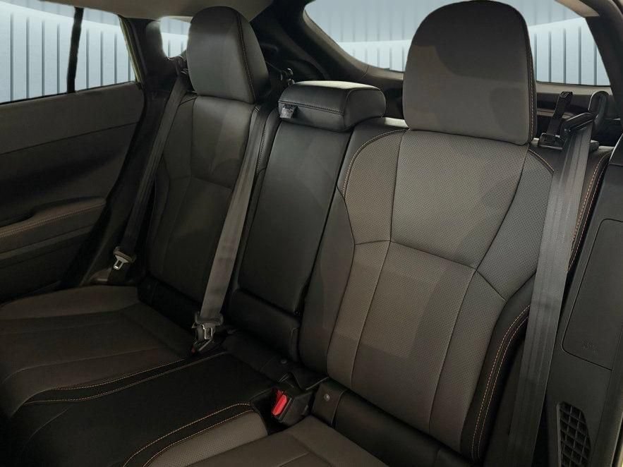 New 2026 CITRON YELLOW PEARL Subaru Limited Hybrid image 16