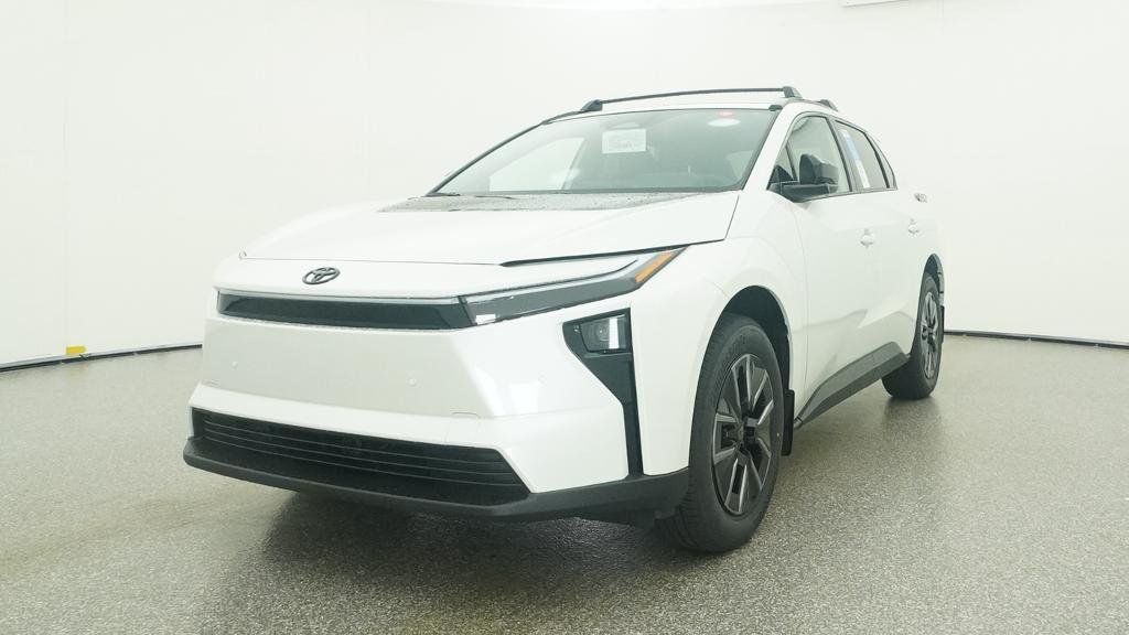New 2026 Wind Chill Pearl Toyota XLE image 19