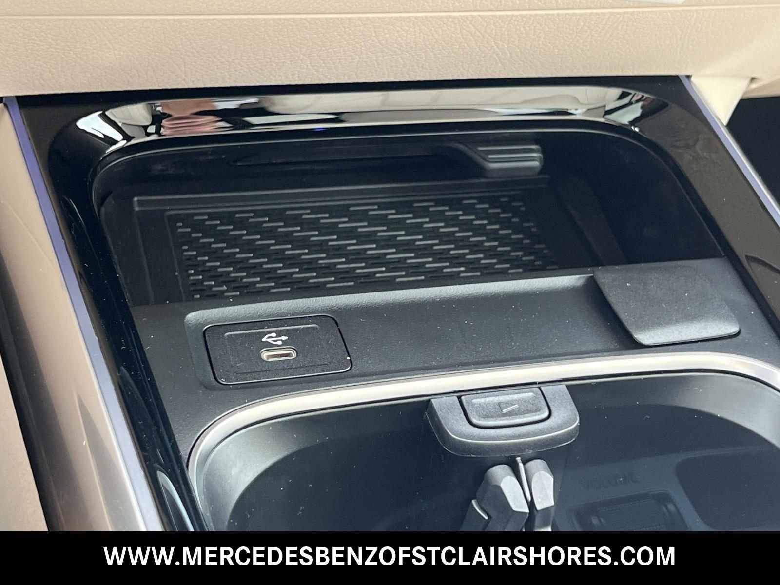 New 2026 Mountain Grey Metallic Mercedes-Benz GLA 250 image 25