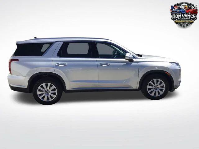 Used 2024 Silver Hyundai SEL image 6