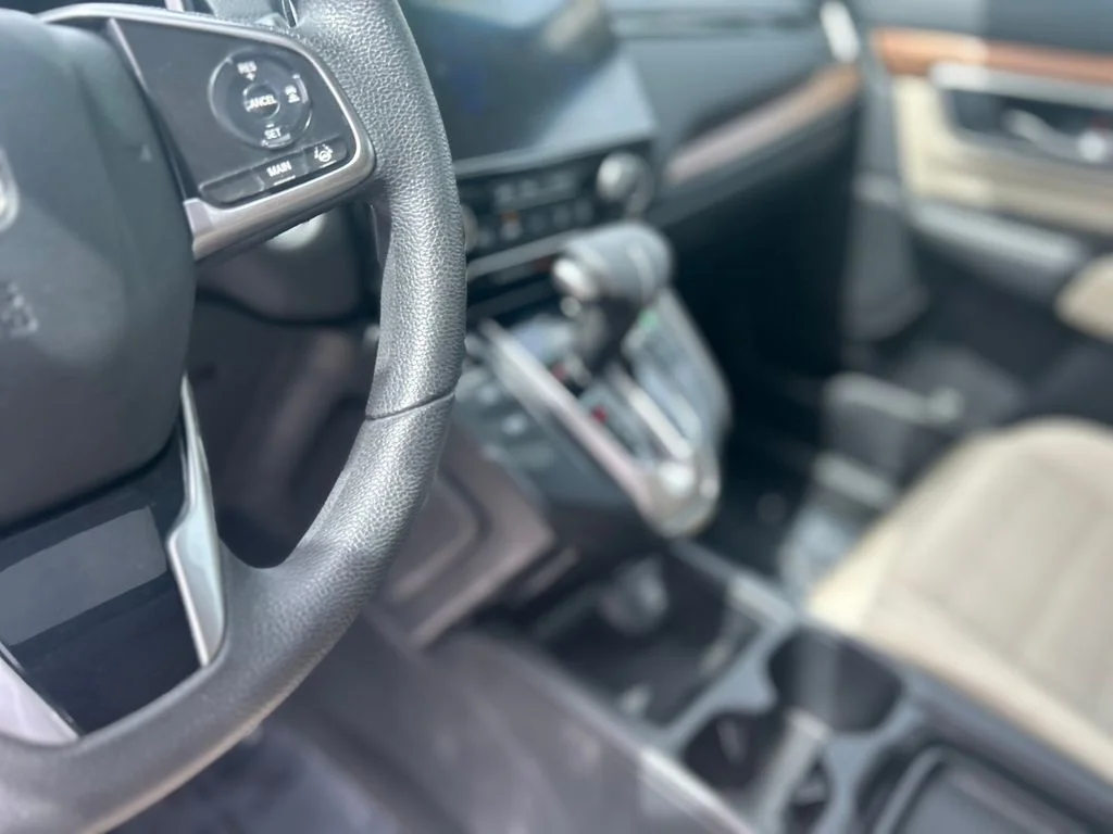 Used 2018 White Honda EX image 10