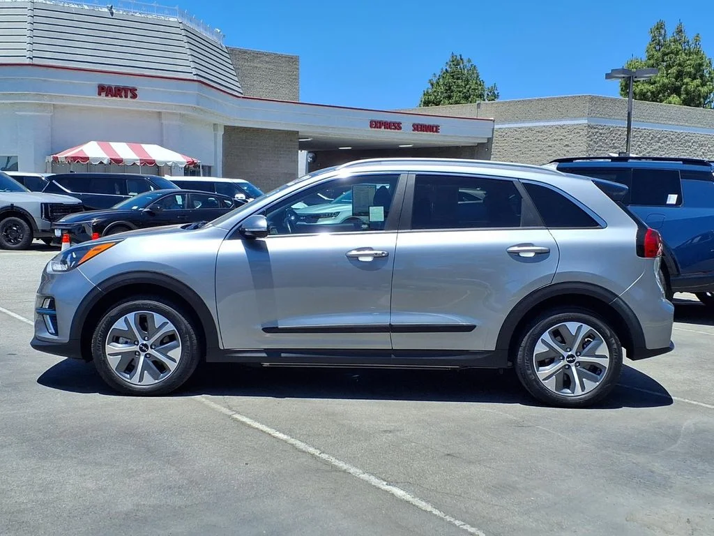 Certified 2022 Kia Niro S with VIN KNDCC3LG6N5160697 for sale in Cerritos, CA