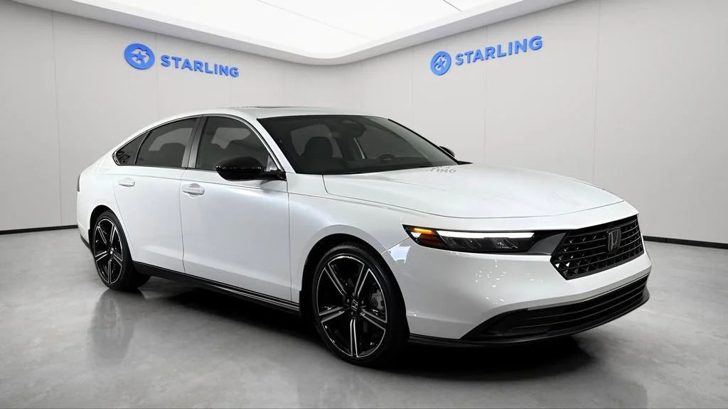 Used 2023 White Honda Sport image 12