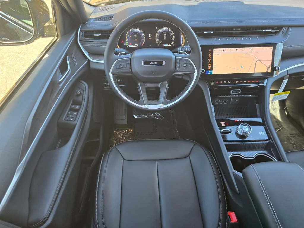 New 2027 Black Jeep Limited image 29