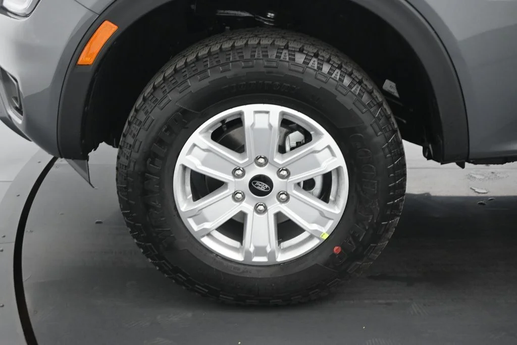 New 2026 Gray Ford XL image 20