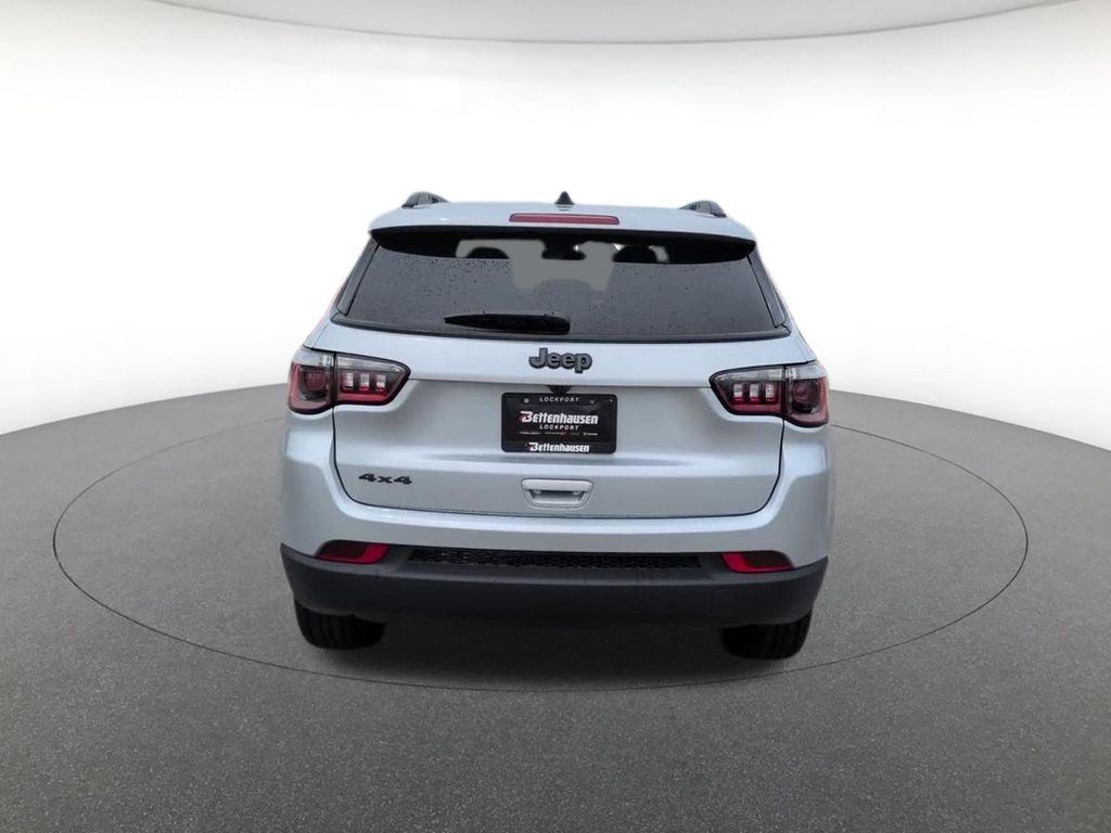 New 2026 Silver Jeep Latitude image 7