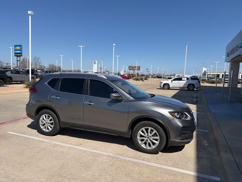 2020 Nissan Rogue SV