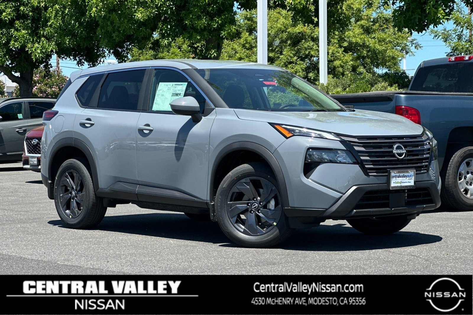 New 2026 Boulder Gray Pearl Nissan SV image 1