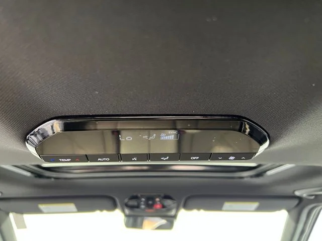 New 2027 White Kia EX image 33