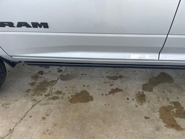 New 2026 Silver-Zynith Exterior Paint RAM Laramie image 15