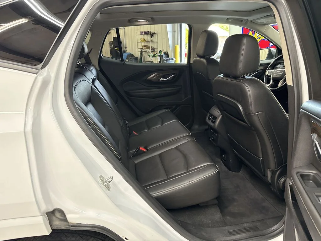 Used 2018 Summit White GMC Denali image 21