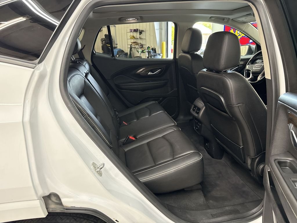 Used 2018 Summit White GMC Denali image 21