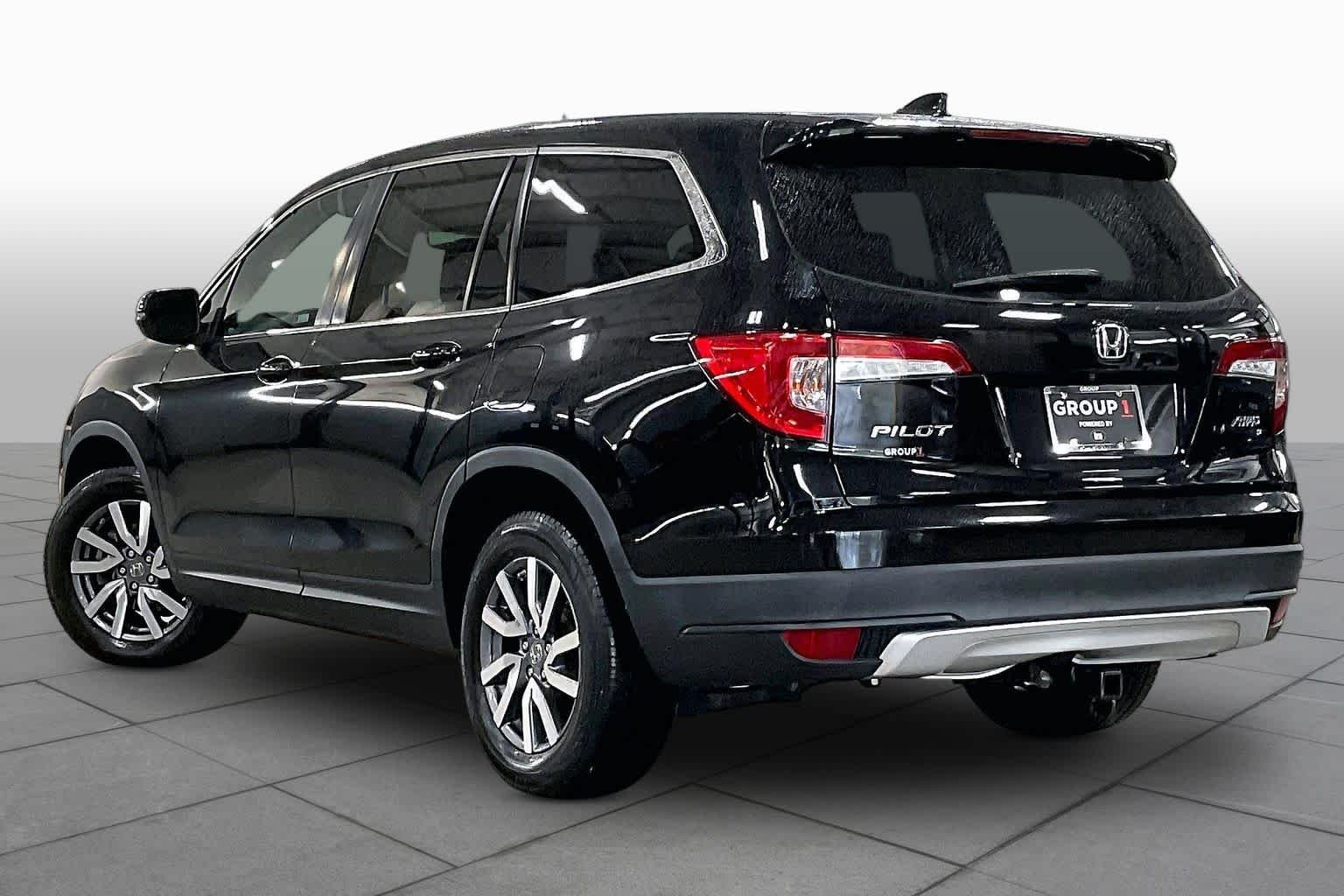 Used 2020 Crystal Black Pearl Honda EX-L image 12