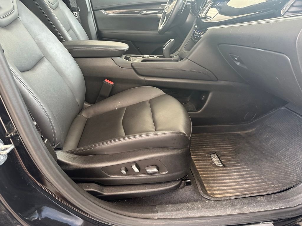 Used 2024 Black Cadillac Sport image 41