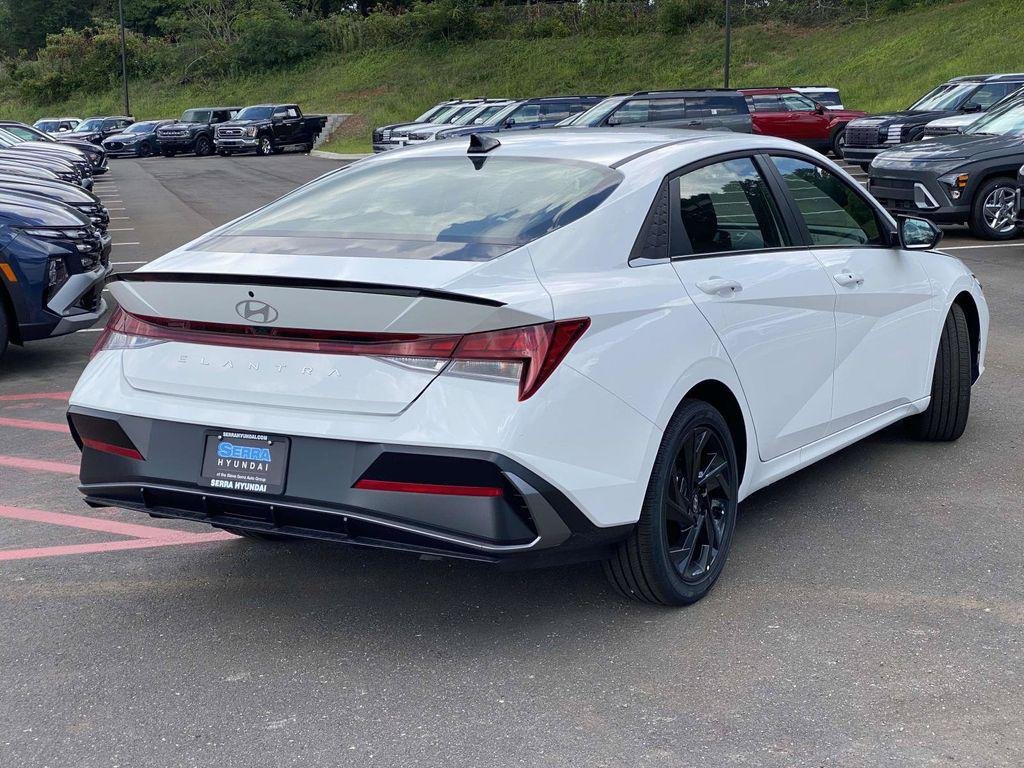 New 2026 White Hyundai SEL Sport image 29
