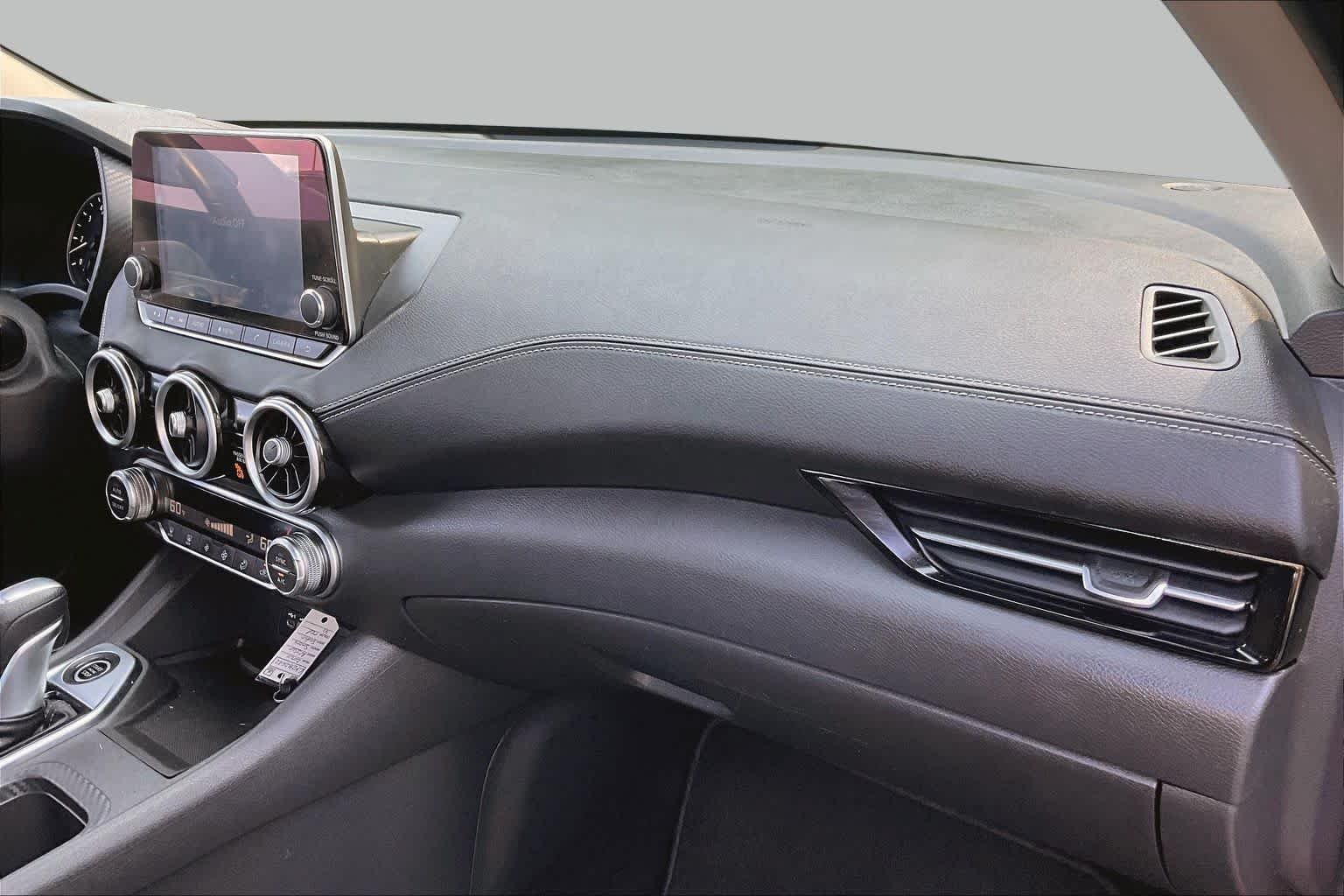 Used 2020 Scarlet Ember Tintcoat Nissan SV image 17