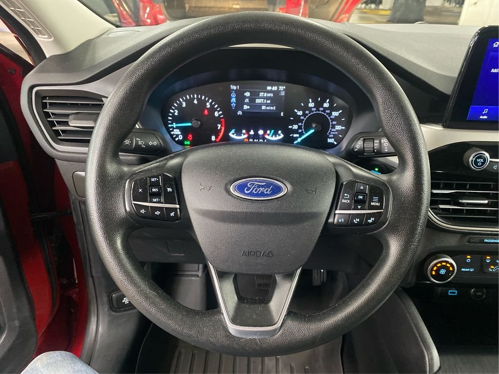 Used 2021 Red Ford SE image 11