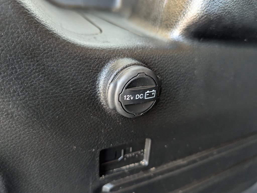 2025 Jeep Wrangler 4-Door Sahara - Photo 11