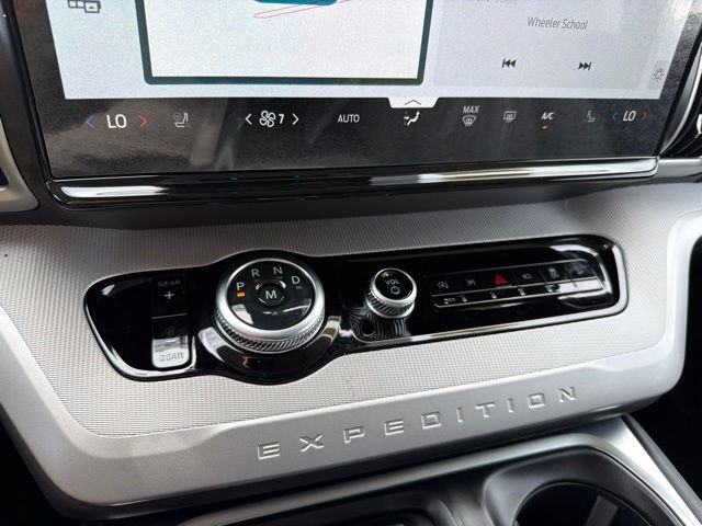 New 2027 Star White Metallic Tri-Coat Ford Active image 22