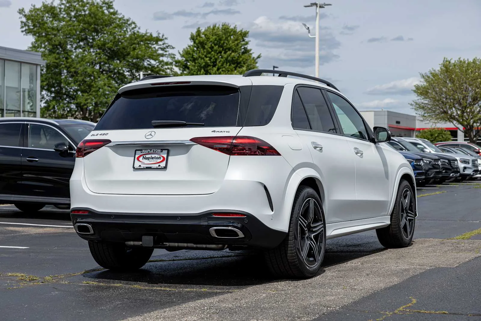 New 2026 MANUFAKTUR Moonlight White magno Mercedes-Benz GLE 450 image 5