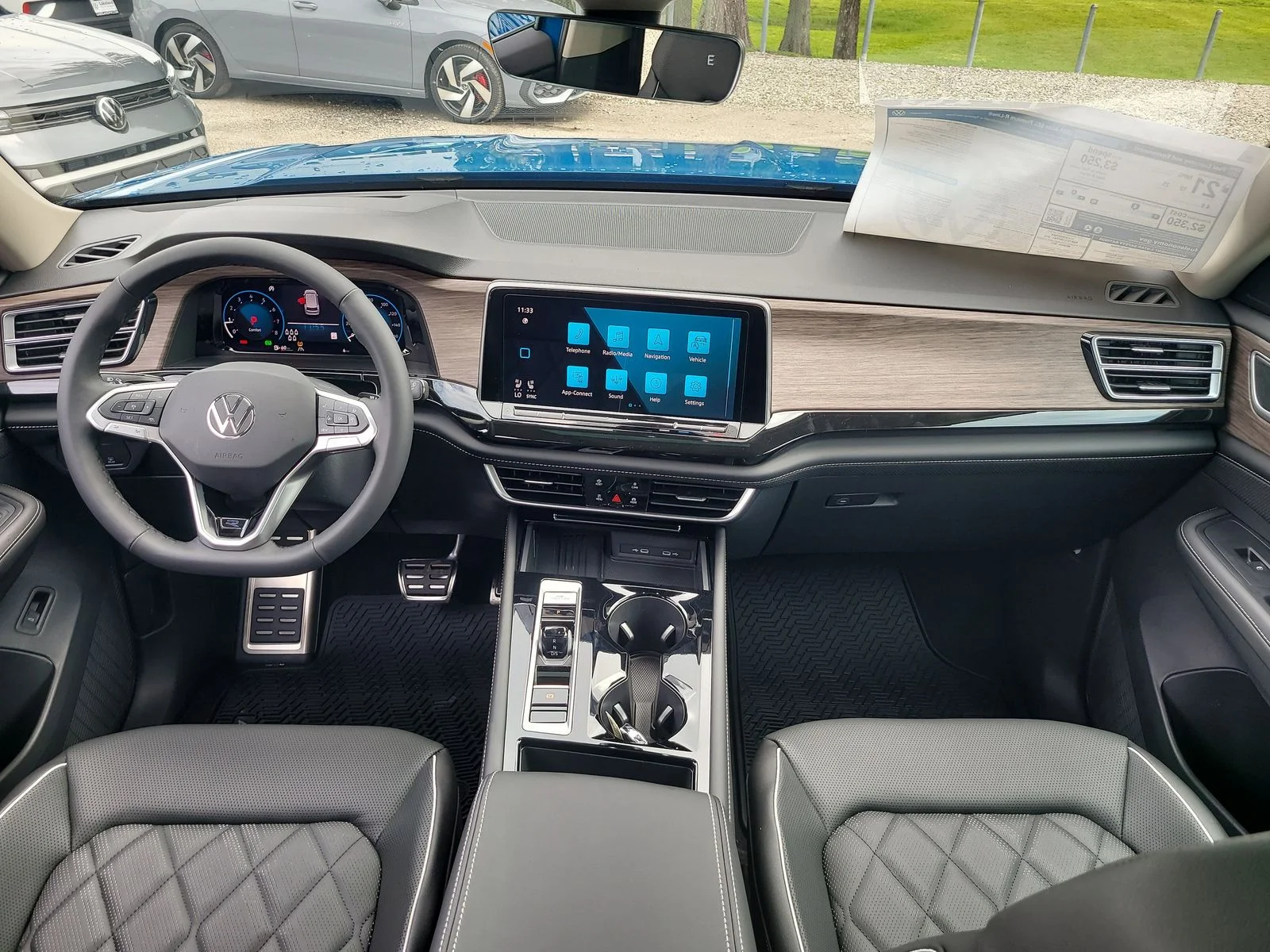 2026 Volkswagen Atlas SEL Premium R-Line - Photo 15