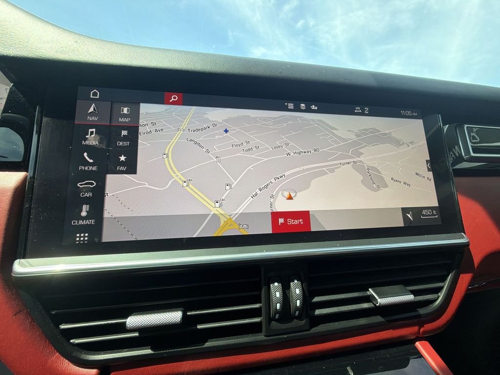 2021 Porsche Cayenne Turbo S E-Hybrid - Photo 24