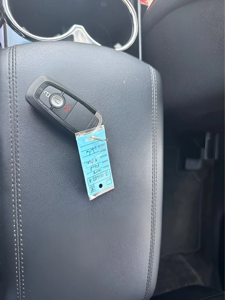 Used 2018  Ford SEL image 32