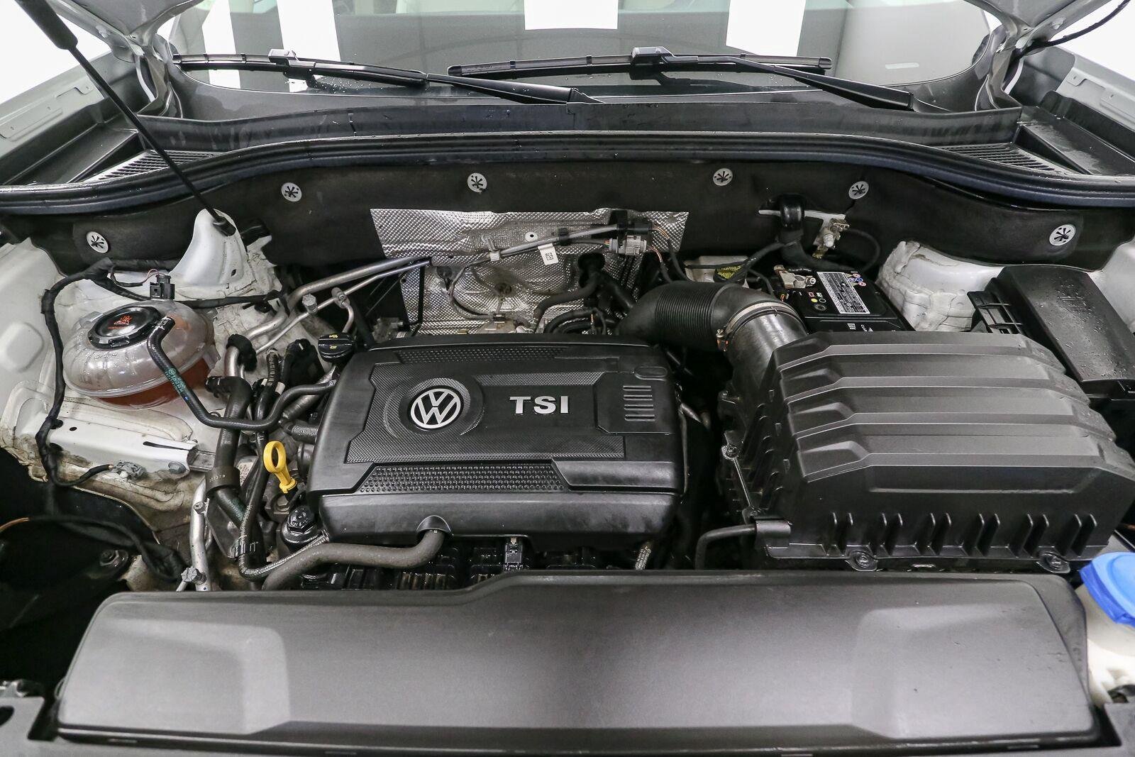 Certified Used 2023 Pure White Volkswagen 2.0T SE w/Technology image 17