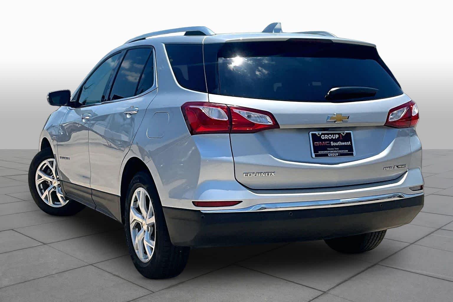 Used 2018 Silver Ice Metallic Chevrolet Premier image 12