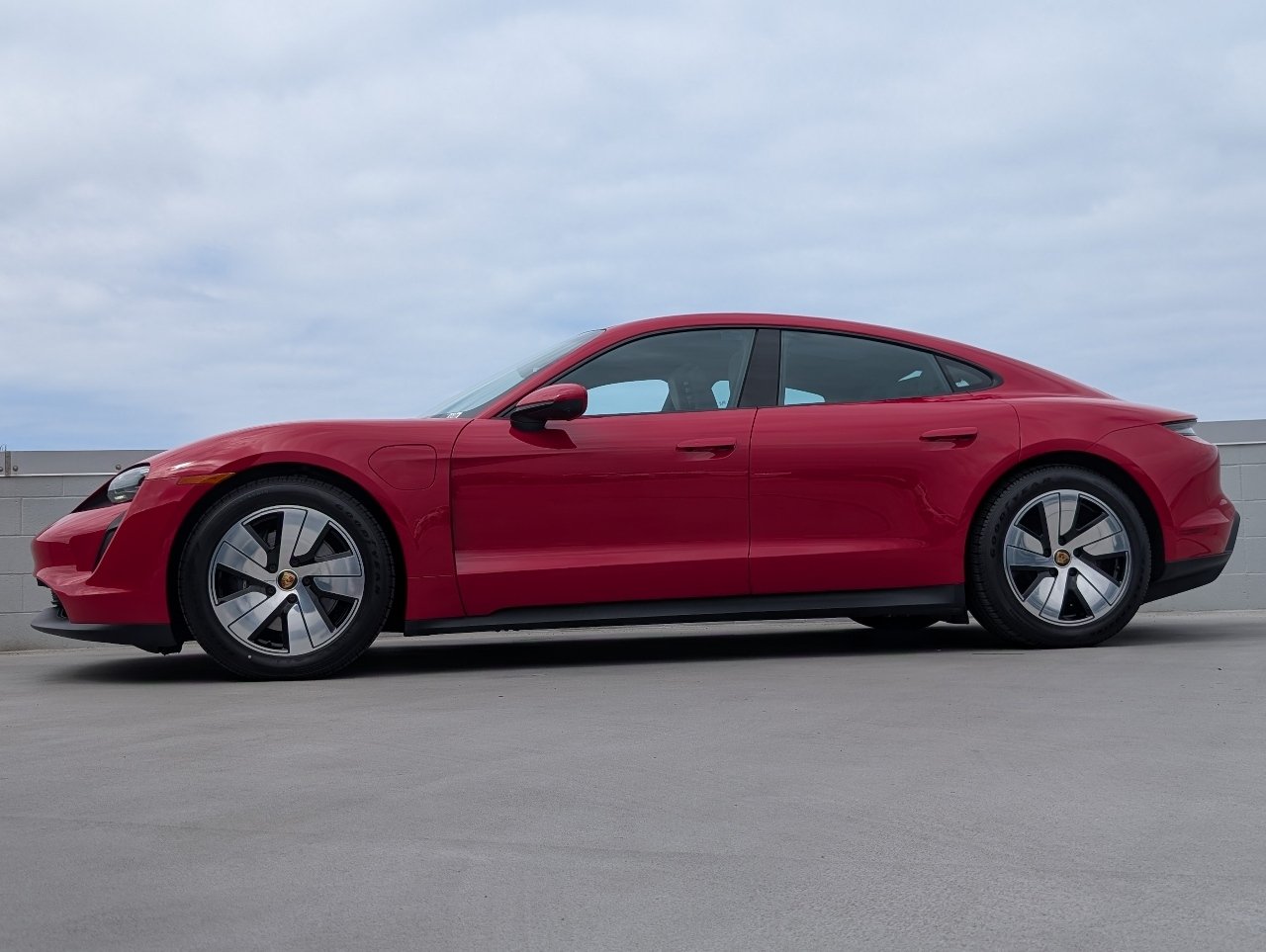 Certified Used 2024 Carmine Red Porsche  image 2